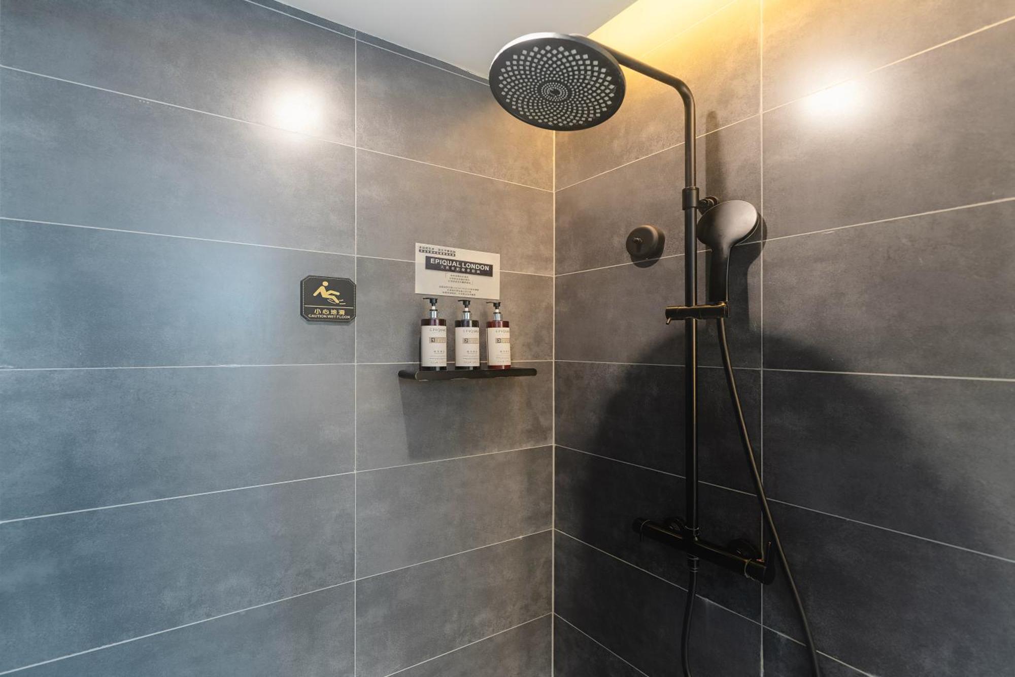Hesu Designer Hotel & Suites -Near Xi'An Drum Tower And Yongning Gate -Free Laundry Luggage Storage -Kitty Cafe With Freshly Ground Coffee -24H Front Desk -English Service Zewnętrze zdjęcie