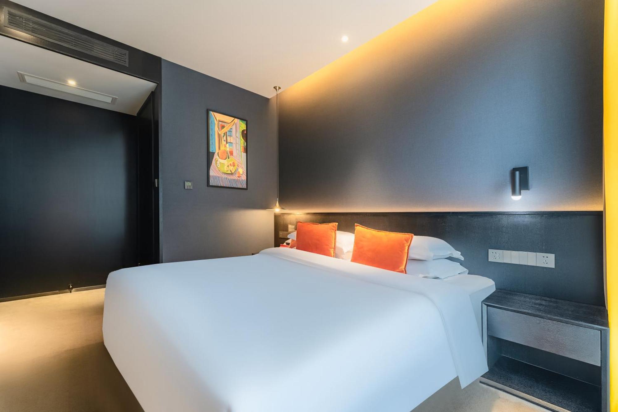 Hesu Designer Hotel & Suites -Near Xi'An Drum Tower And Yongning Gate -Free Laundry Luggage Storage -Kitty Cafe With Freshly Ground Coffee -24H Front Desk -English Service Zewnętrze zdjęcie